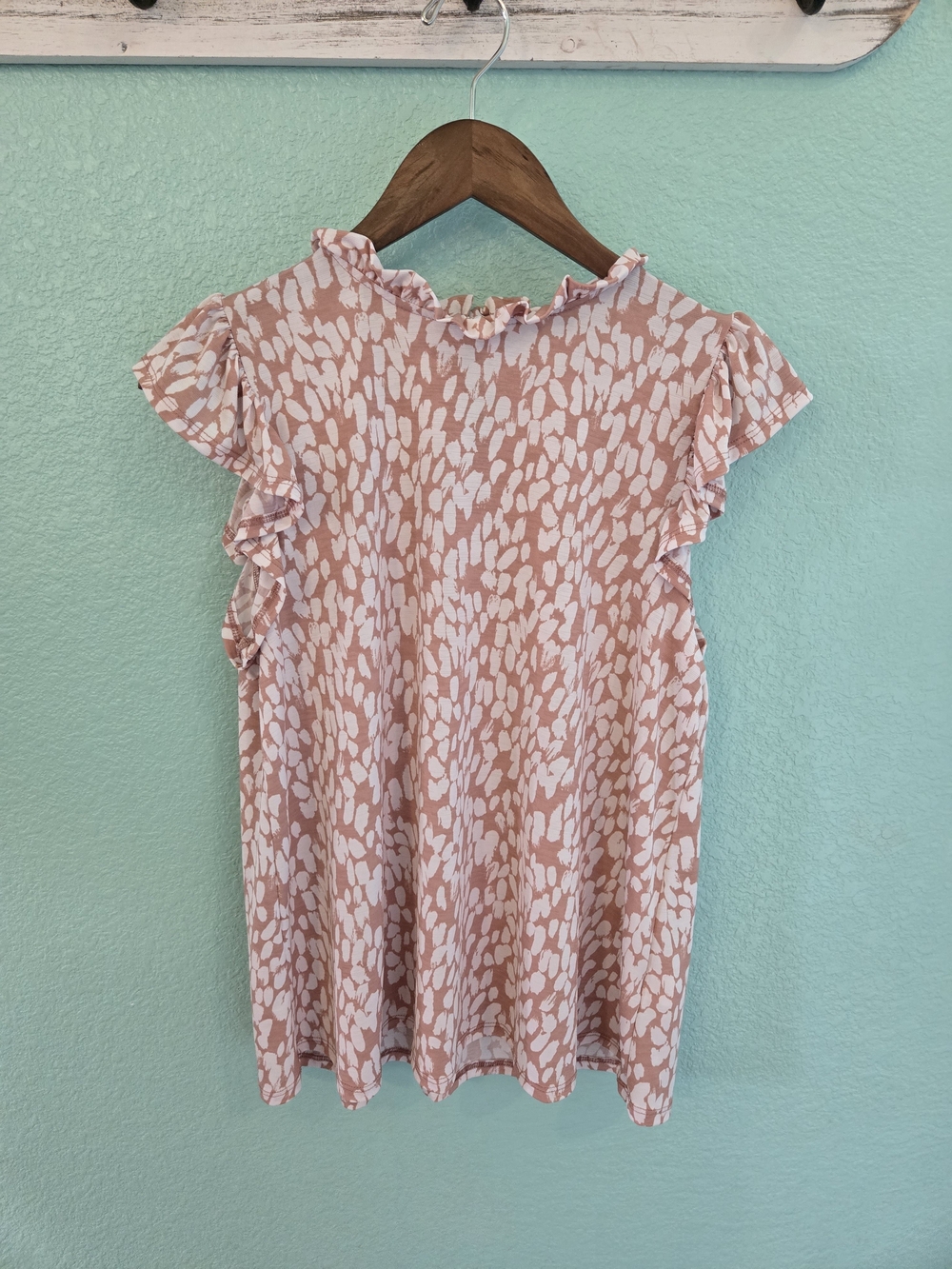 mts Pink & White Ruffle Cap-Sleeve Blouse
